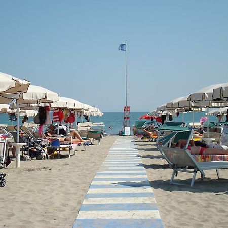Residence Condominio Roma Eraclea Mare Exteriör bild